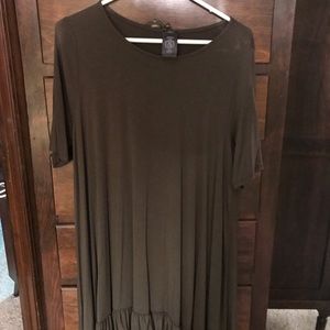 Agnes and Dora ruffle tunic